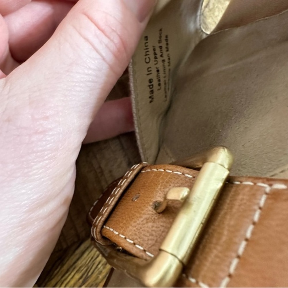 Trotters Signature Leather Sandals - Picture 8 of 11